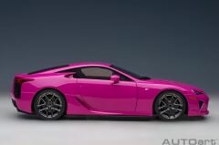 1:18 Autoart Lexus LFA Passionate Pink