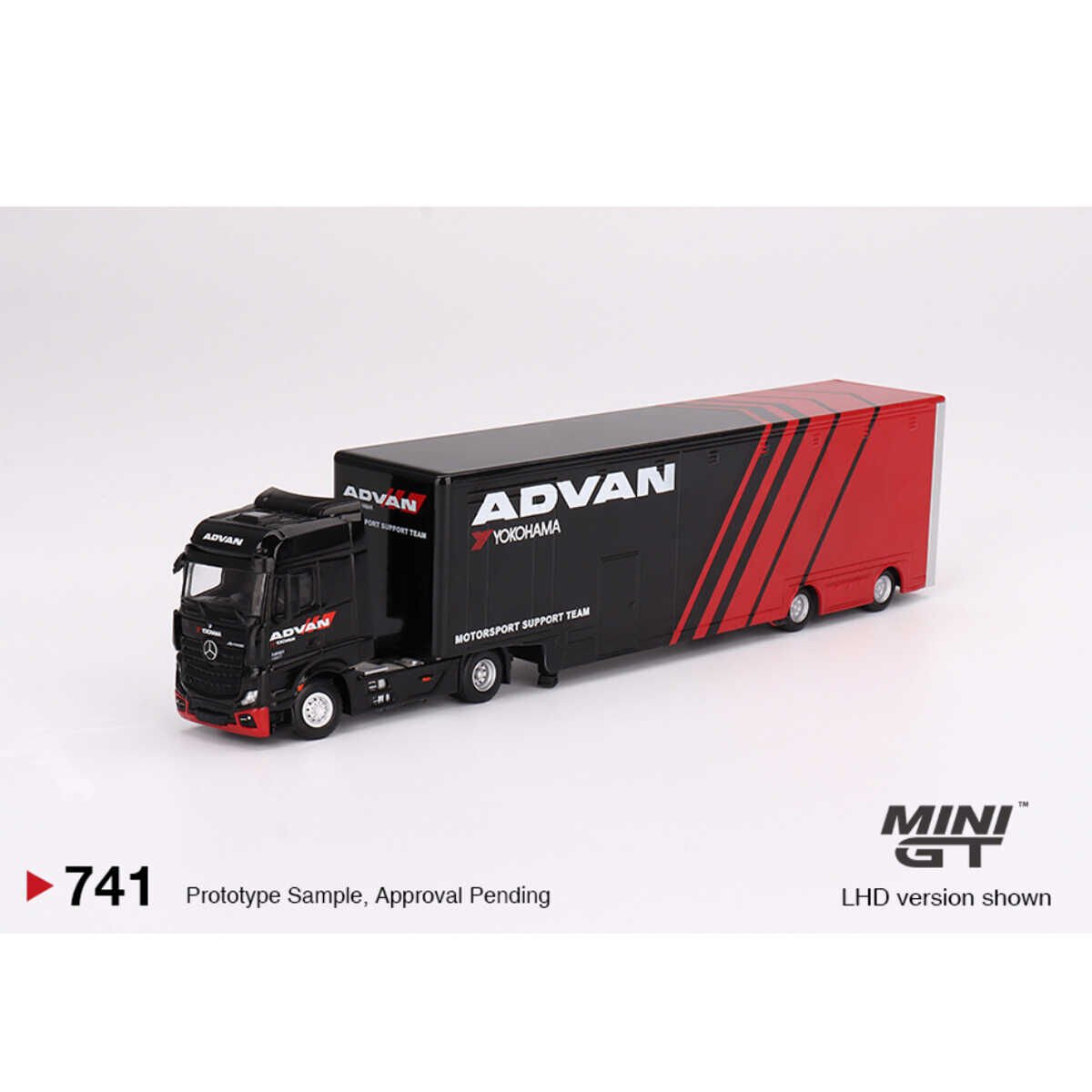 Mini GT 1/64 Mercedes-Benz Actros w/ Racing Transporter ''ADVAN'' MGT00741