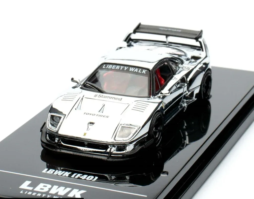 1:64 INNO F40 LBWK -Chrome Silver