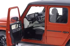 1:18 MİNİCHAMPS Mercedes AMG G 63